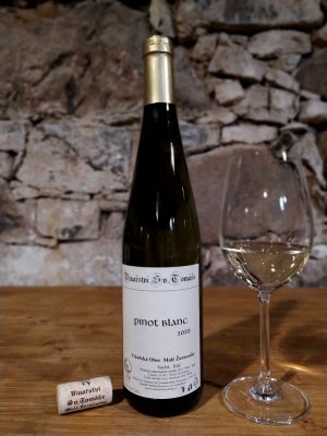 Fľaša vína Pinot blanc 2020, zemské víno (suché)