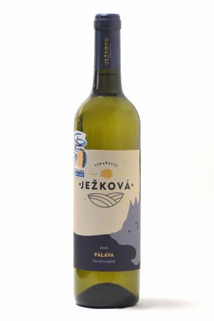 Fľaša vína Pálava 2020, zemské víno (polosladké)