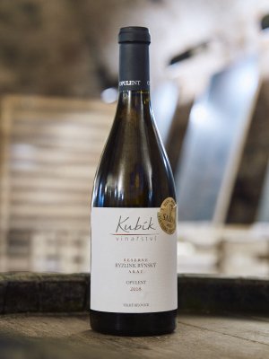 Fľaša vína Ryzlink rýnský Akát Reserve (Opulent) 2018, pozdný sber (suché)
