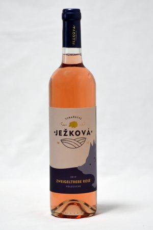 Fľaša vína Zweigeltrebe rosé 2019, zemské víno (polosuché)