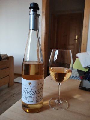 Fľaša vína Rulandské šedé 2018, výber z hrozna (polosuché)