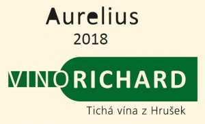 Fľaša vína Aurelius 2018, zemské víno (polosuché)
