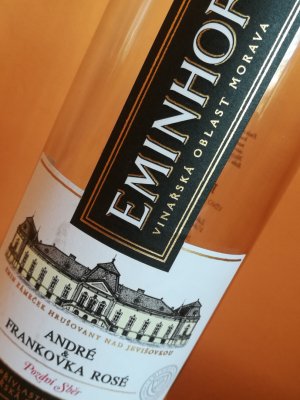 Fľaša vína André & Frankovka Rosé 2019, pozdný sber (polosuché)