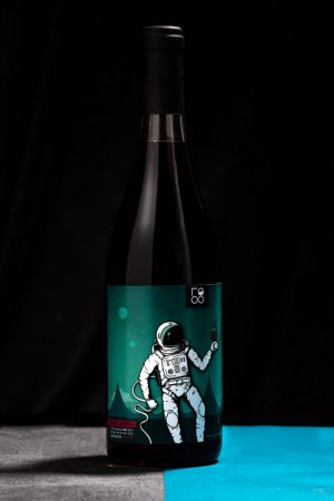 Fľaša vína Kosmonaut 2019  nesířeno, nefiltrováno 2019, zemské víno (suché)