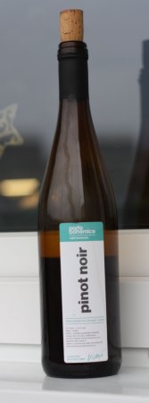 Fľaša vína Pinot noir 2016, zemské víno (suché)