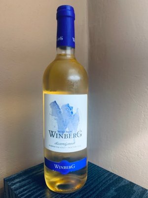 Fľaša vína Sauvignon 2014, kabinetné víno (polosuché)