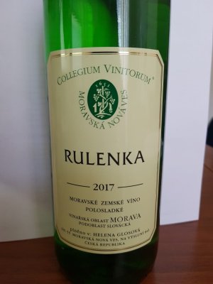 Fľaša vína Rulenka 2017, zemské víno (polosladké)