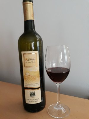 Fľaša vína Svatovavřinecké 2015, pozdný sber (suché)
