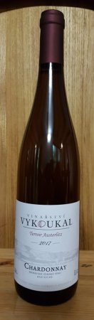 Fľaša vína Chardonnay 2017, zemské víno (suché)