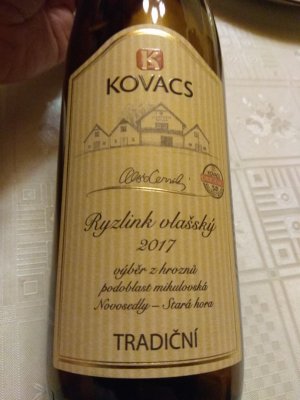 Fľaša vína Ryzlink vlašský 2017, výber z hrozna
