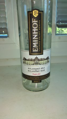 Fľaša vína Rulandské bílé, Rulandské šedé (Eminhof) 2017, pozdný sber (polosuché)
