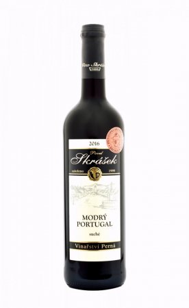Fľaša vína Modrý Portugal 2016, zemské víno (suché)