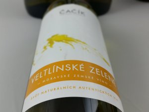 Fľaša vína Veltlínské zelené 2015, zemské víno (suché)