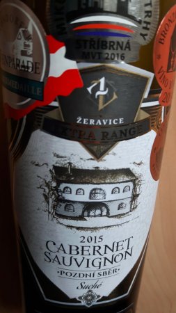 Fľaša vína Cabernet Sauvignon 2015, pozdný sber (suché)