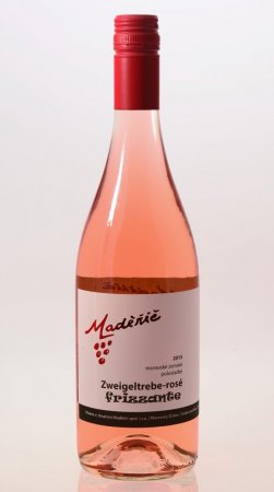 Fľaša vína Zweigeltrebe rosé Frizzante 2015, zemské víno (polosladké)
