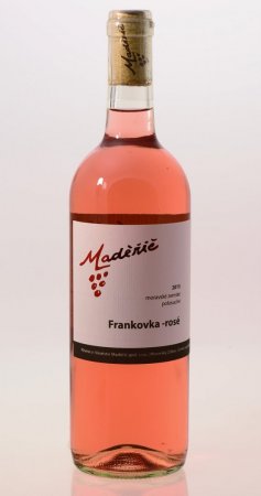 Fľaša vína Frankovka rosé 2015, zemské víno (polosuché)