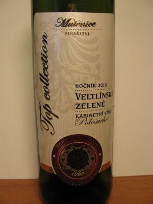 Fľaša vína Veltlínské zelené 2014, kabinetné víno (polosuché)