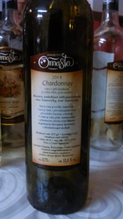 Fľaša vína Chardonnay 2014, pozdný sber (polosladké)