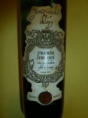 Fľaša vína Tramín červený 2012, výber z hrozna (suché)