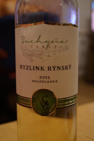 Fľaša vína Ryzlink rýnský 2013, zemské víno (polosladké)