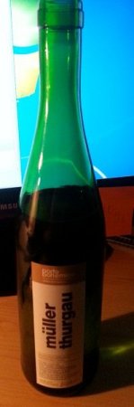 Fľaša vína Müller Thurgau 2013, kabinetné víno (suché)