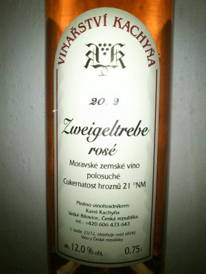 Fľaša vína Zweigeltrebe rosé 2012, zemské víno (polosuché)