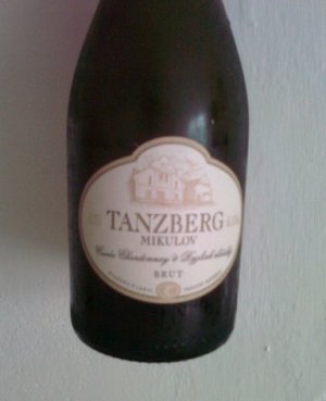 Fľaša vína Sekt Chardonnay+Ryzlink vlašský 2007, šumivé víno stanovenej oblasti (sekt. s.o.) (brut)