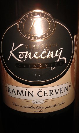 Fľaša vína Tramín červený 2012, pozdný sber (suché)