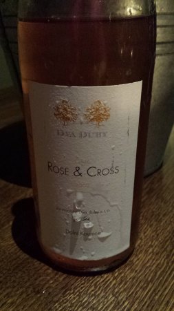 Fľaša vína Rose & cross 2009, zemské víno (suché)