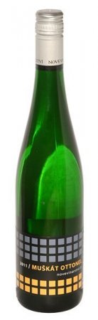 Fľaša vína Muškát Ottonel (Emballage) 2011, akostné víno (polosladké)
