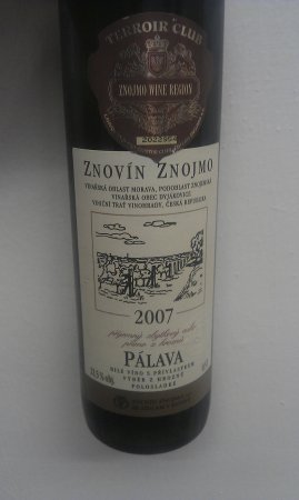 Fľaša vína Pálava 2007, výber z hrozna (polosladké)